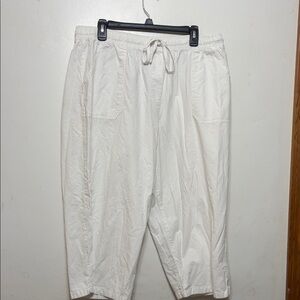 Basic Editions White Cropped Pants